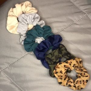 6 set. Multi color, animal print. Scrunchies.